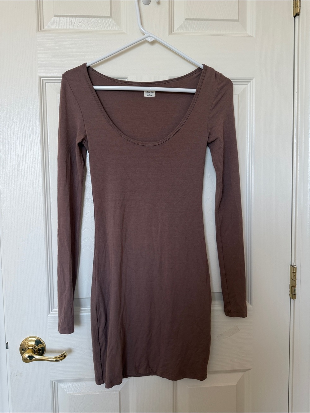 Wilfred free Long-Sleeve Scoop Neck Dress in Mauve Brown